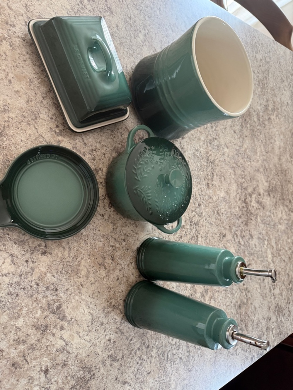 Le Creuset Kitchen Cookware Set